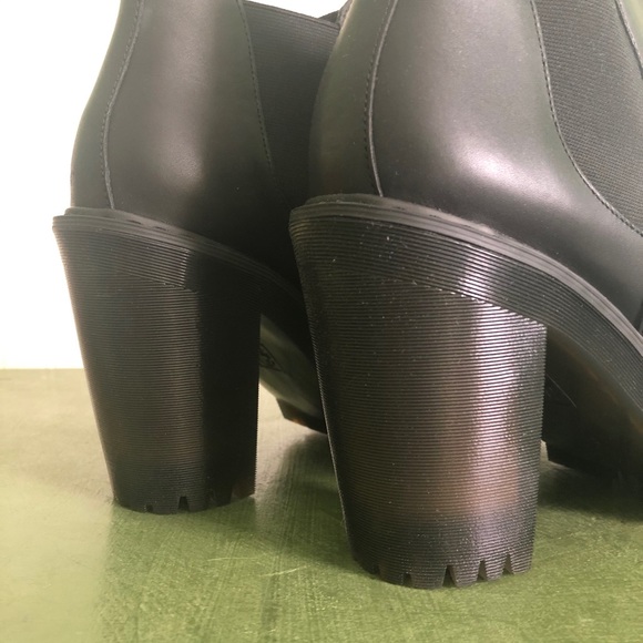 Dr Martens NWT Hurston Lug Sole Chelsea Boots - Picture 4 of 8